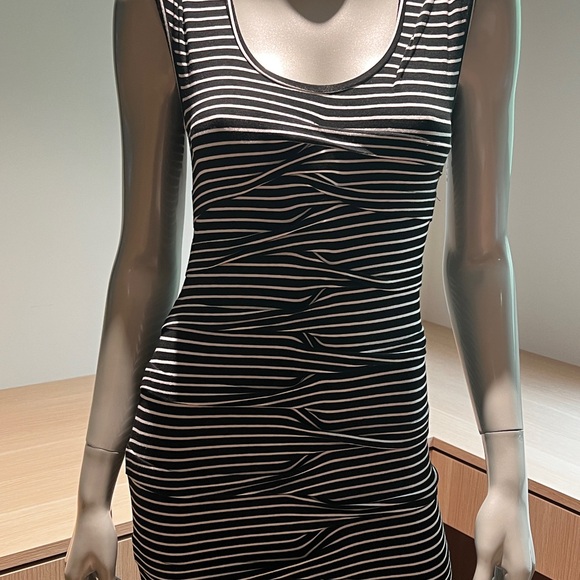 Nicole Miller bodycon dress - Picture 2 of 5